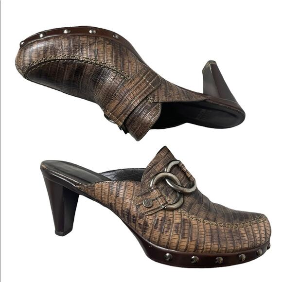 Stuart Weitzman Leather Croc Embossed Mules Clogs Shoes Women's Size 10 - Picture 3 of 11